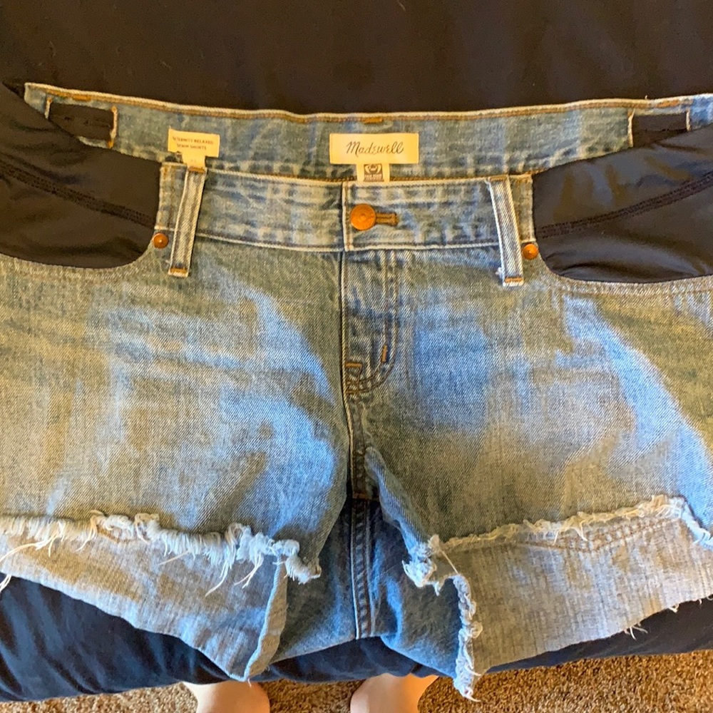 Madewell Maternity Shorts: size 31